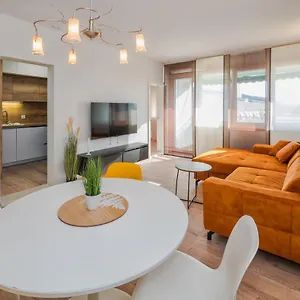 Spinut Sunset 3Bd Apartment - Sea View Balcony & Quiet Area Apartment