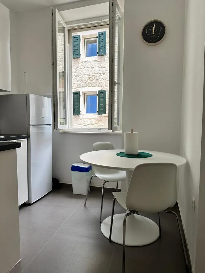 Old Town Apolon Luxury Apartment Split