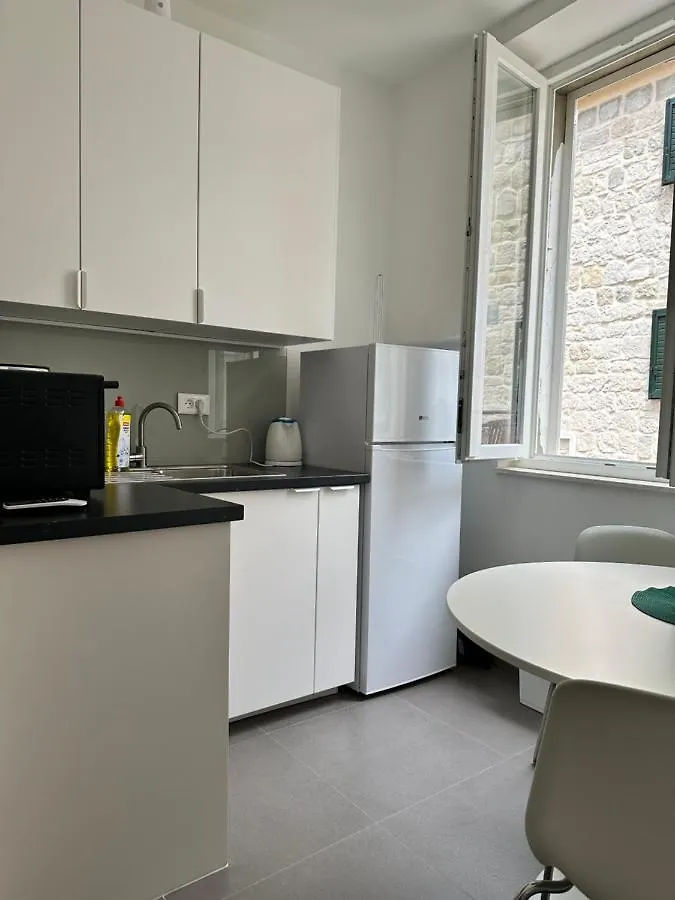 Old Town Apolon Luxury Apartment Split